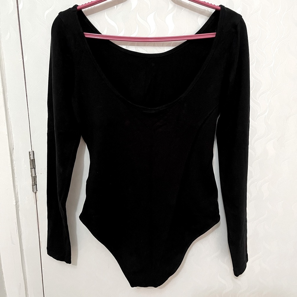 H&M bodysuit - Picture 5 of 6